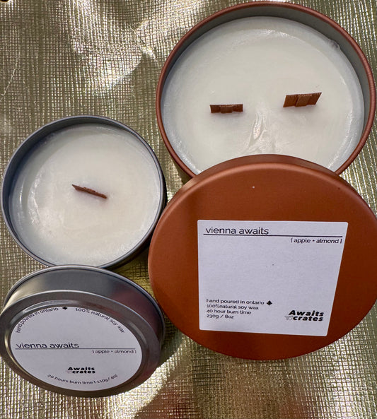 Vienna Awaits Luxury Soy Wood Wick Candle: apple + almond