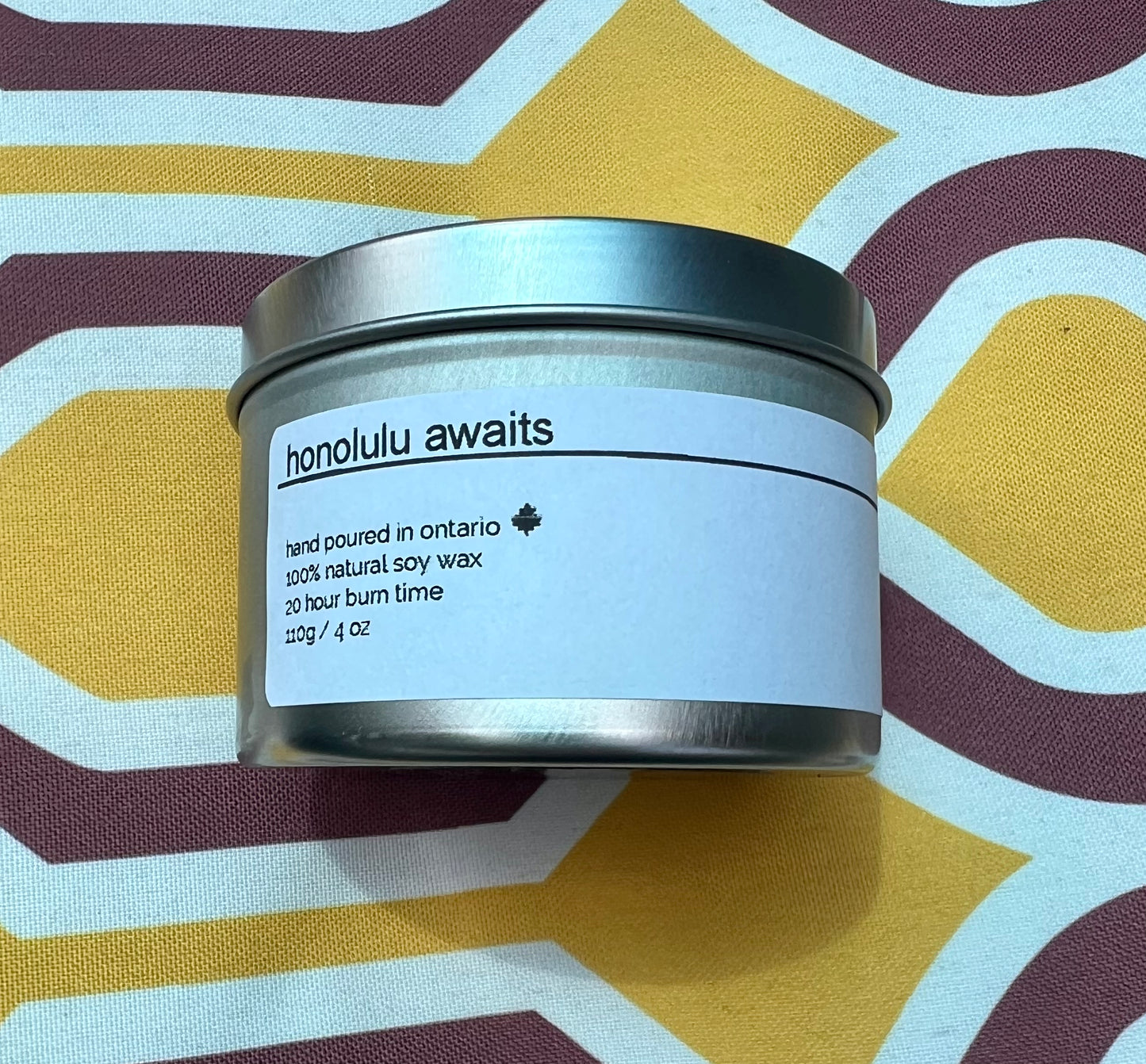 Honolulu Awaits Luxury Soy Wood Wick Candle: pineapple + melon