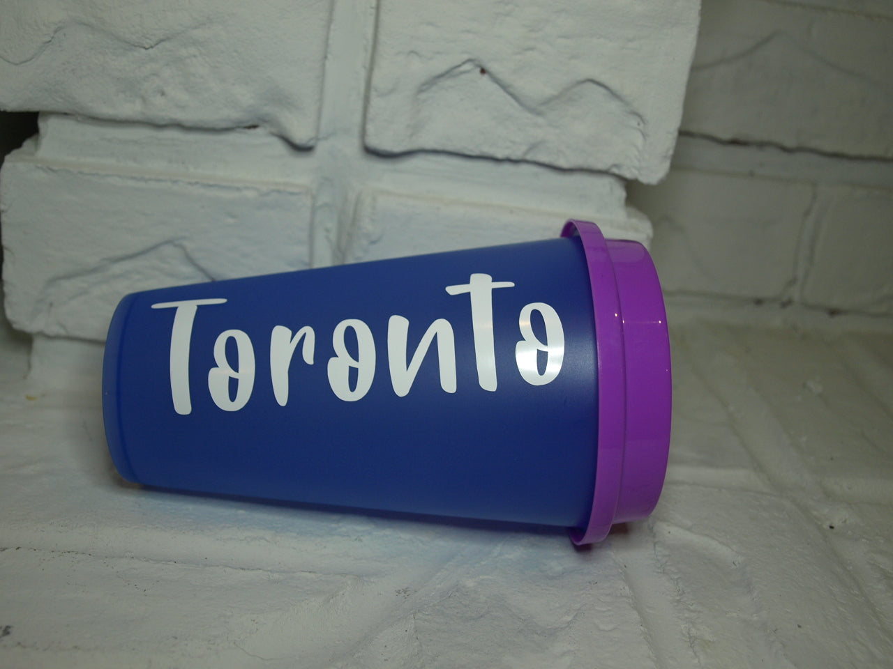 Ultimate 4-Pack of Cozy Cups Awaits: Personalized Colour Changing Hot Tumblers